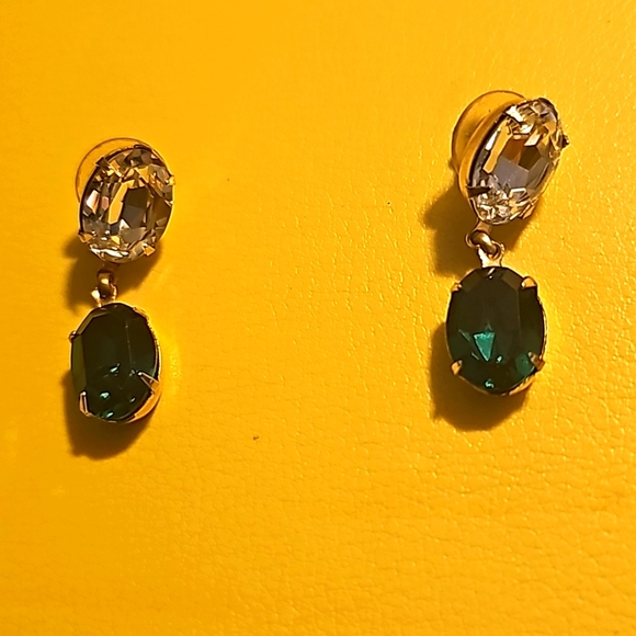 Green Emerald Rhinestone Pendant/Necklace w/Matching Earrings (Pierce Post) - Picture 5 of 5